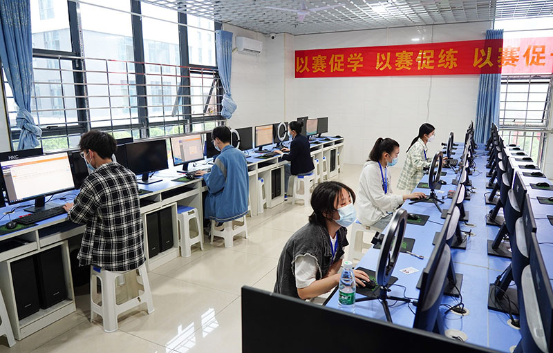 匠心筑梦·技赢未来 涟源市2022年职业技能大赛技术服务纪实